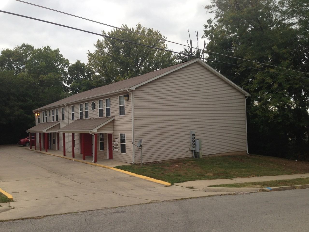 Infinity Apartments - Photo 2 of 10