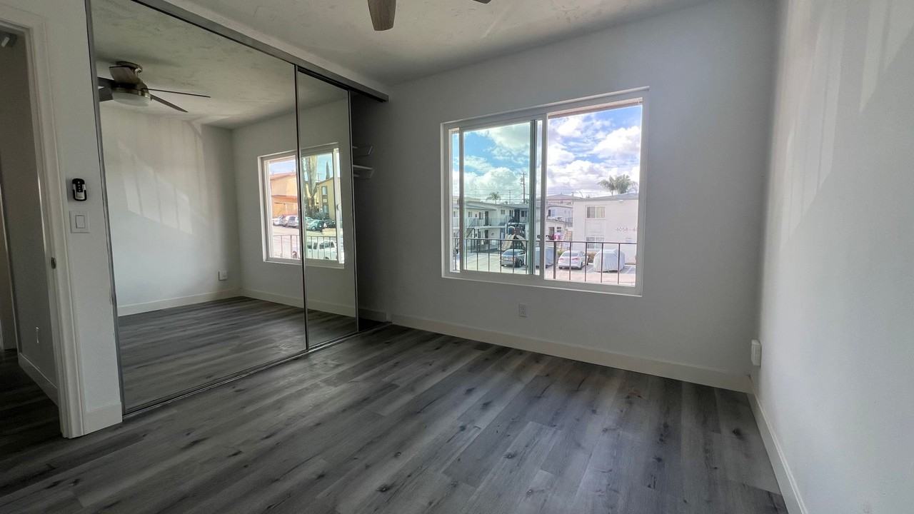 4055 48th Street - Photo 6 of 23