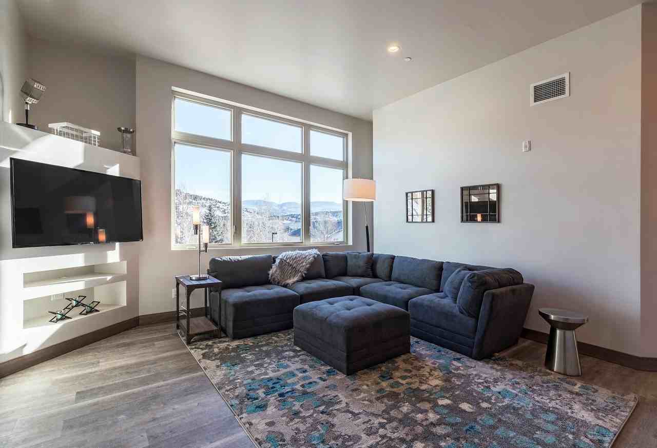 Chambers Lofts - Photo 2 of 31