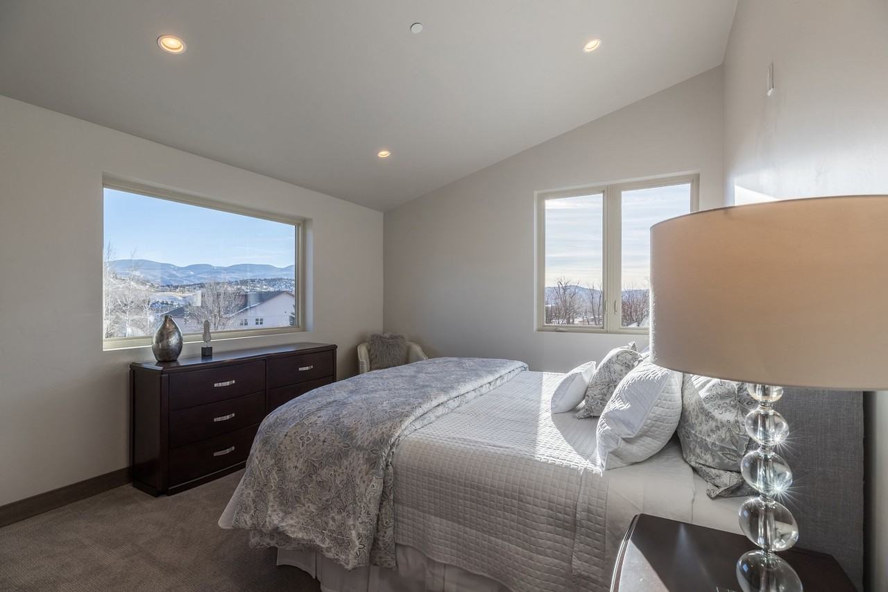 Chambers Lofts - Photo 5 of 31