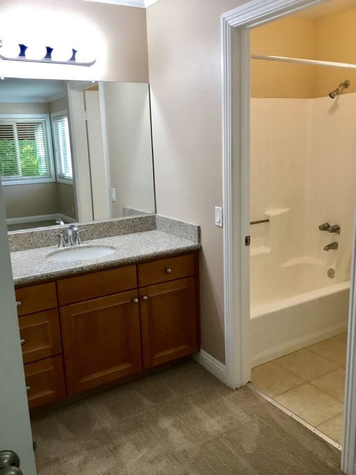 Vista Del Plaza - 40 - Photo 6 of 9