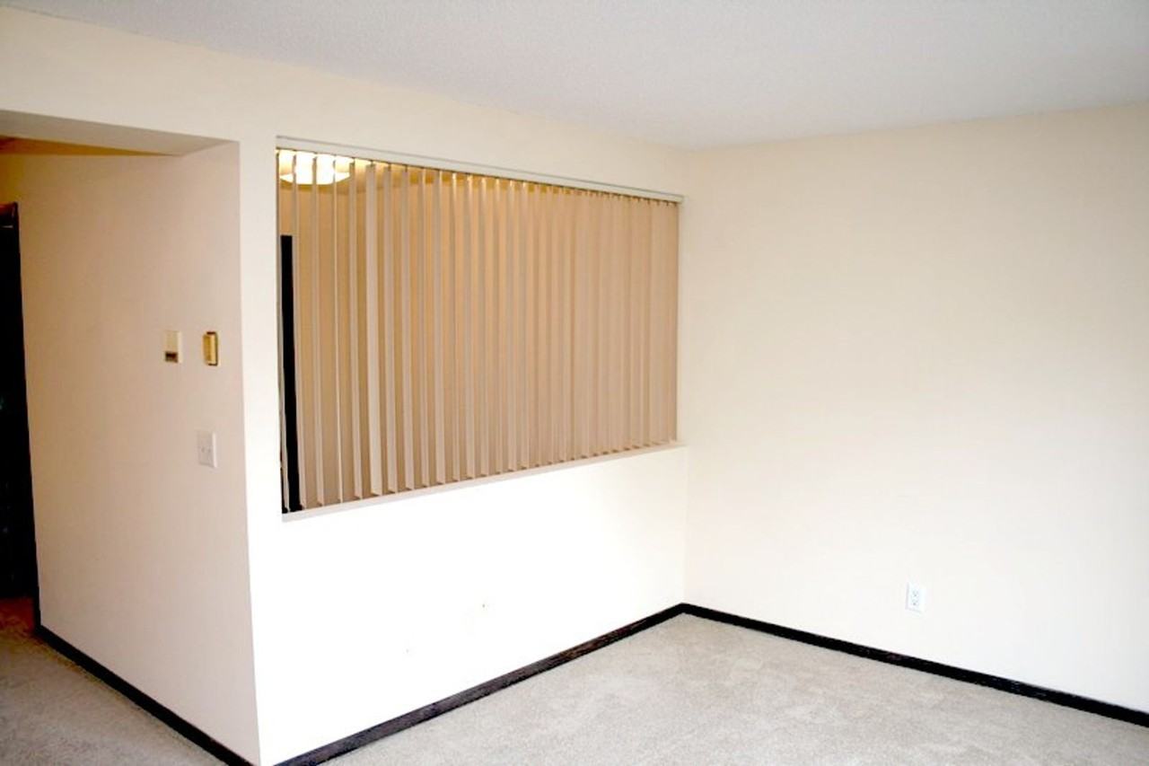 Mayfield Place Apts - 12800 - Photo 7 of 10