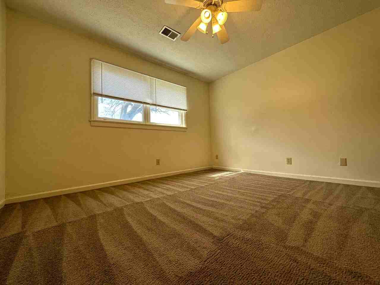 108 College Park Ct - Photo 7 of 13