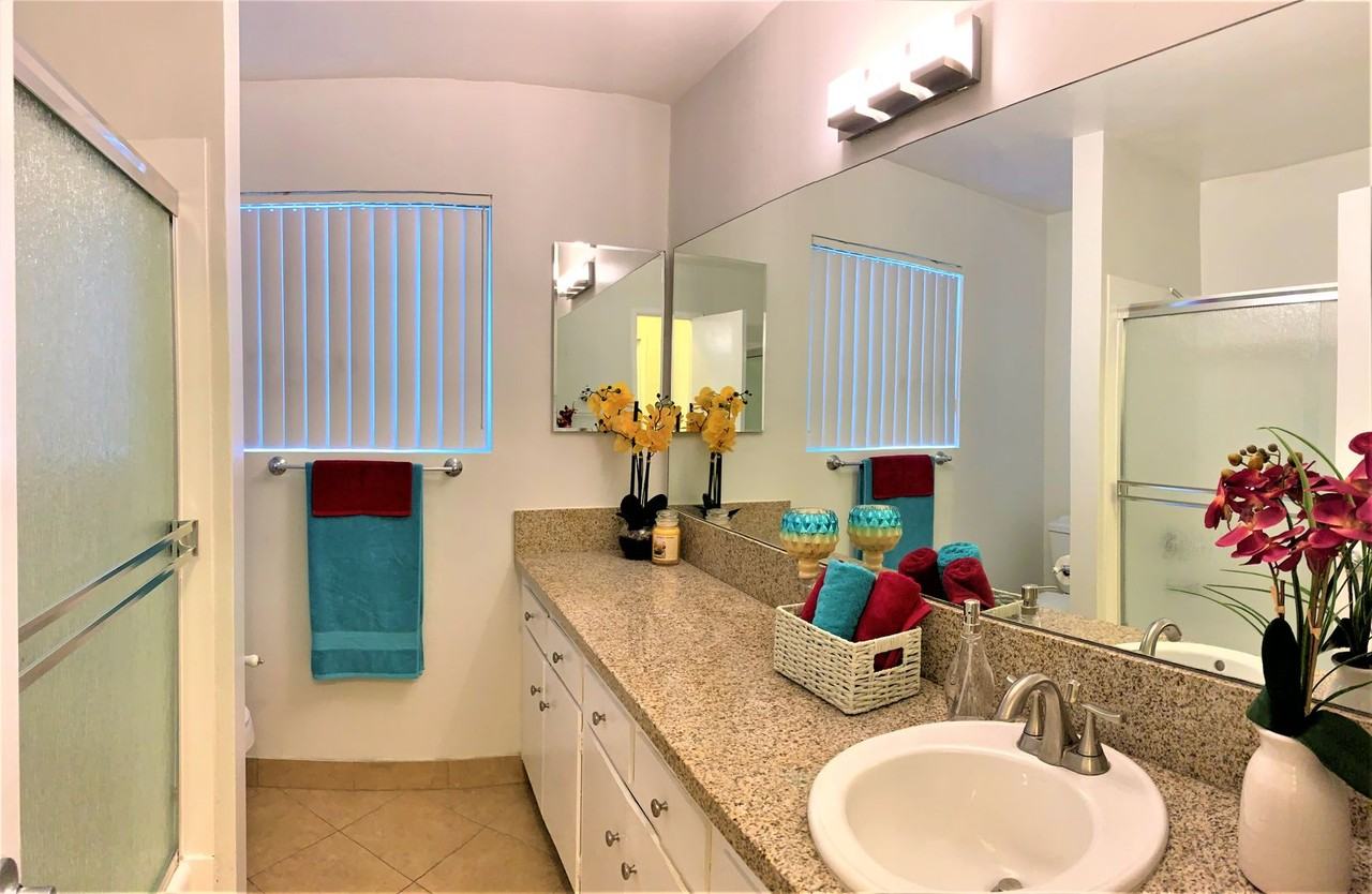 512 The Madrid Apts LLC - Photo 7 of 29