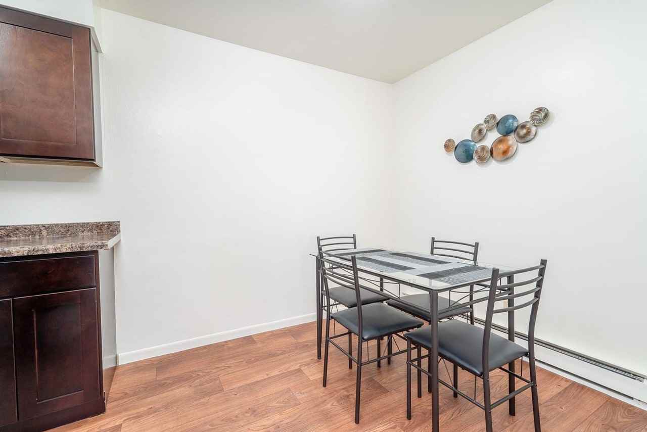 1 East Bradford Rd - Photo 4 of 9