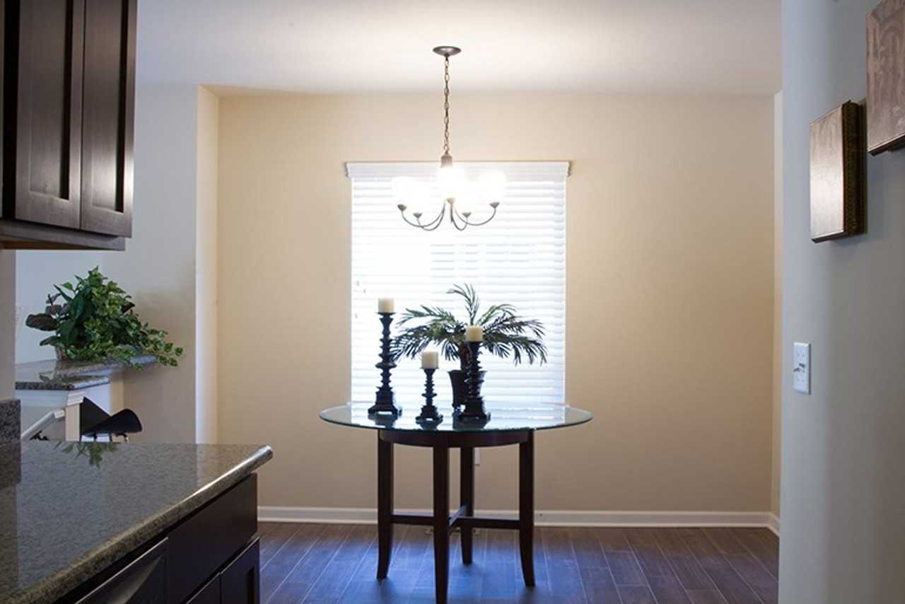 8246 Promenade Cir - Photo 2 of 12