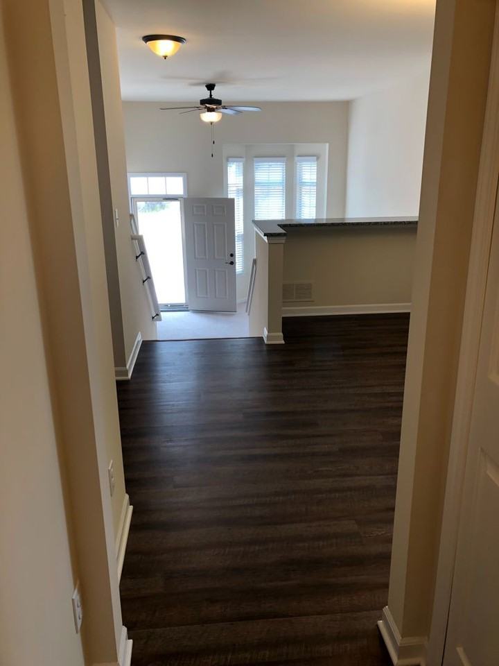 8246 Promenade Cir - Photo 6 of 12