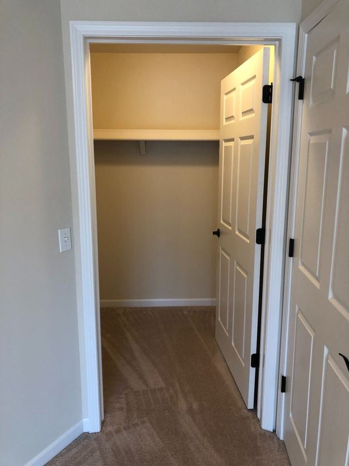 8246 Promenade Cir - Photo 5 of 12