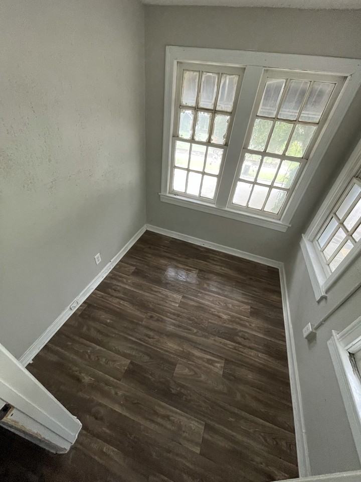 3305 Laura's Apartments - Photo 2 of 10