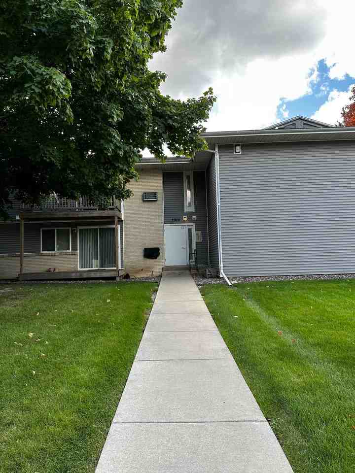 2025 W. Wall St. - Photo 2 of 16