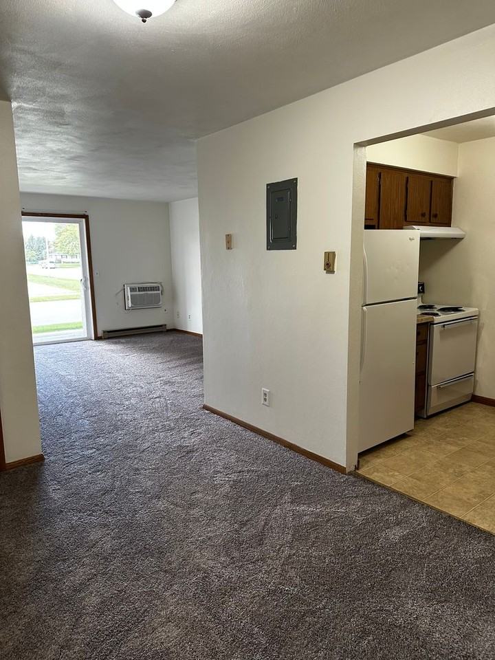 2025 W. Wall St. - Photo 3 of 16