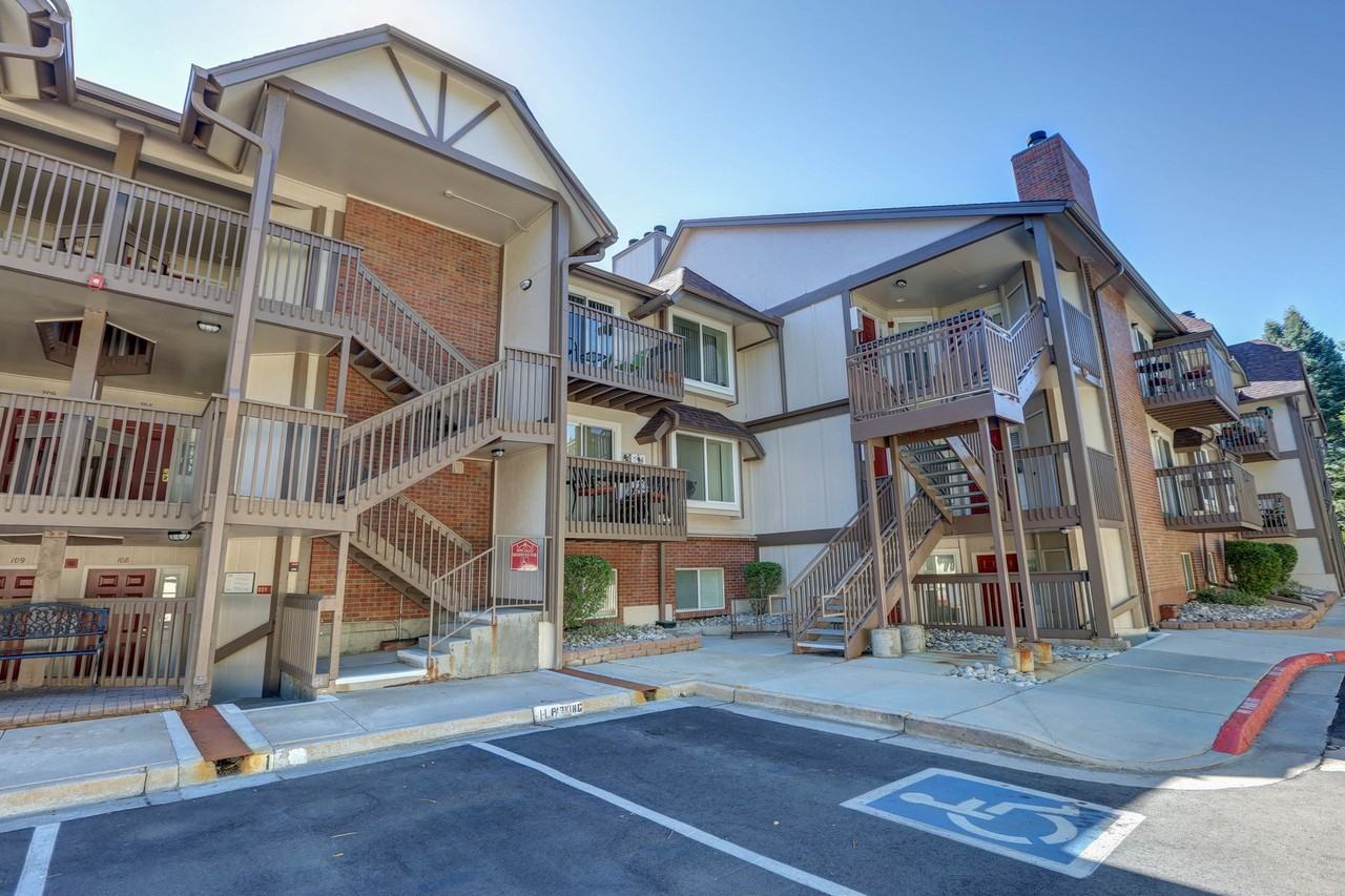 Dover Commons Apartments - Photo 7 of 33