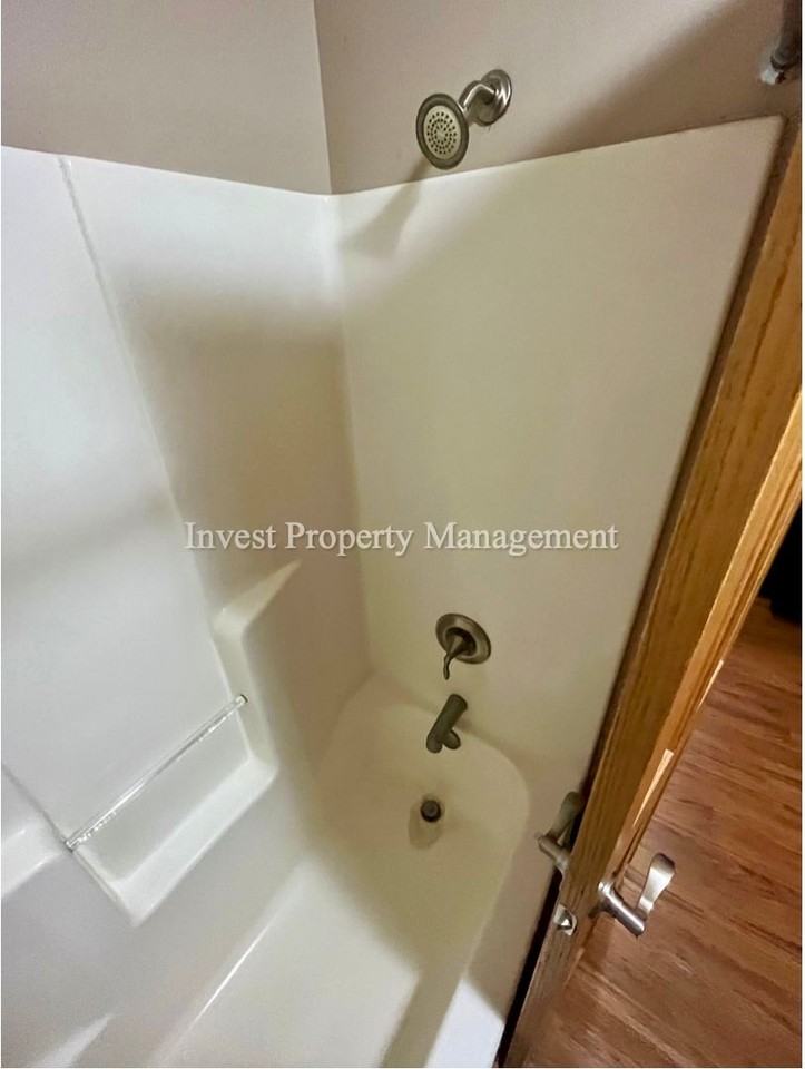 Rush City Country Apartments - Photo 2 of 17