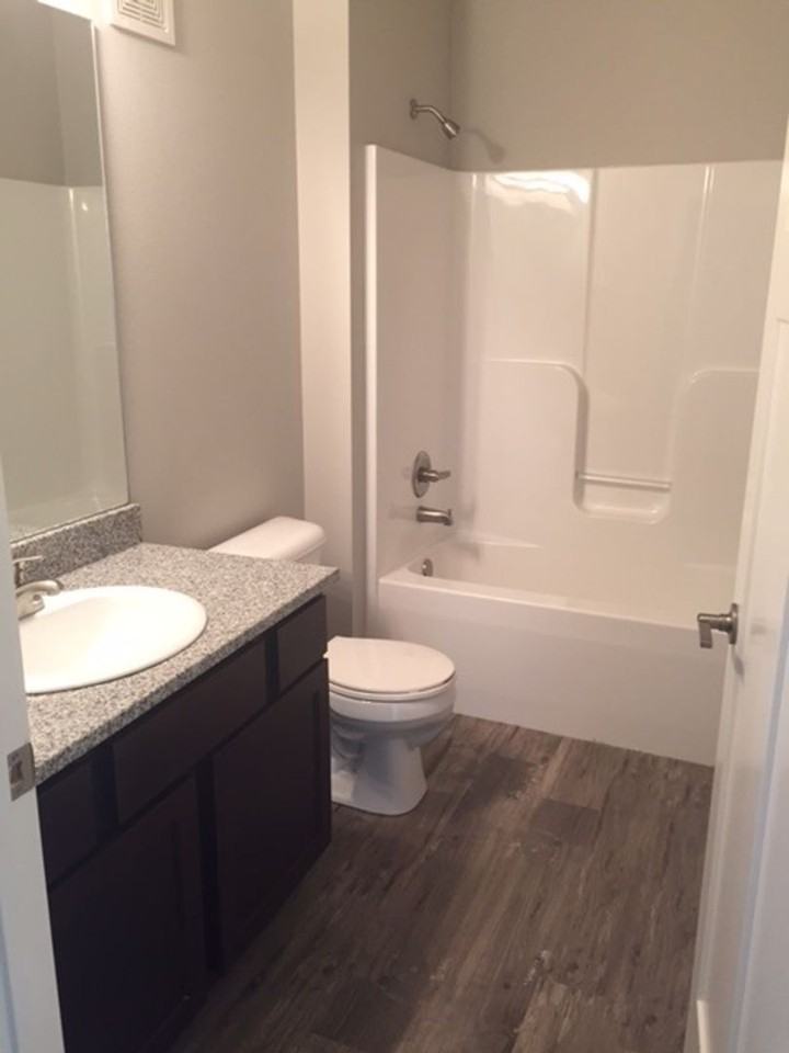 Windsor Village Condos - Photo 5 of 16