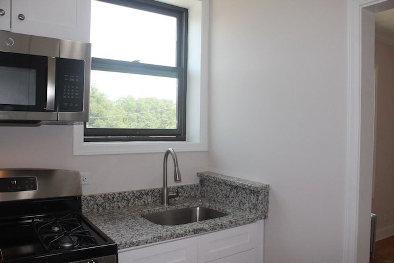 338 - *Lincoln-Washtenaw Building* - Photo 6 of 16