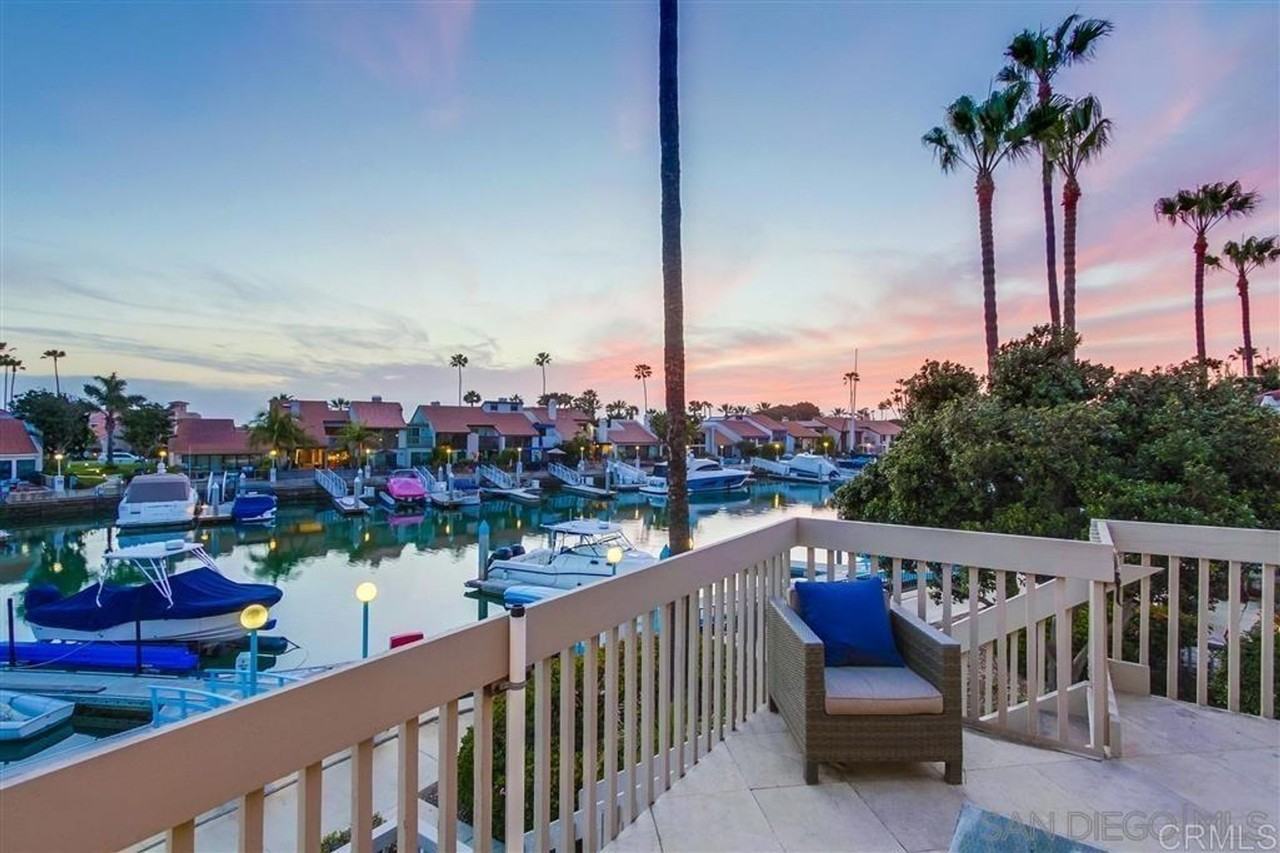 Condo on the Water - Photo 2 of 11