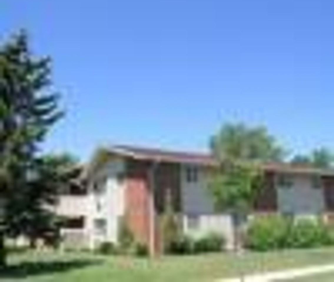 Oak Park Apartment Homes - Photo 3 of 15