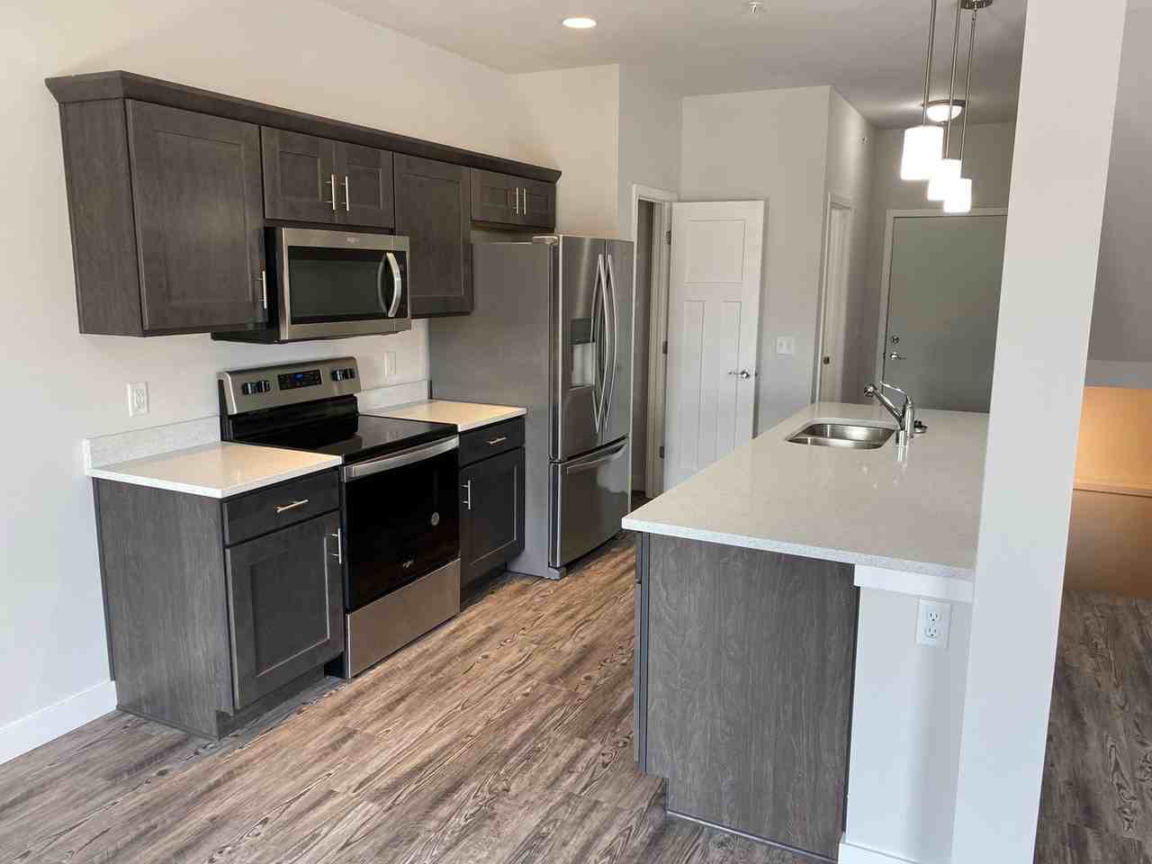 The Residences at Bear Tree Townhomes Apartments Pederson Crossing