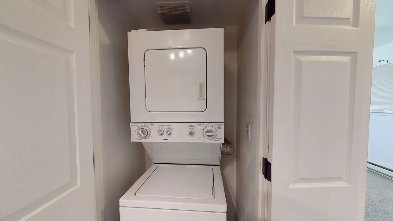 LLANDOVER FLATS - Photo 6 of 16