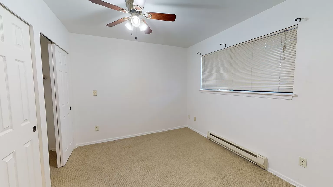 LLANDOVER FLATS - Photo 7 of 7