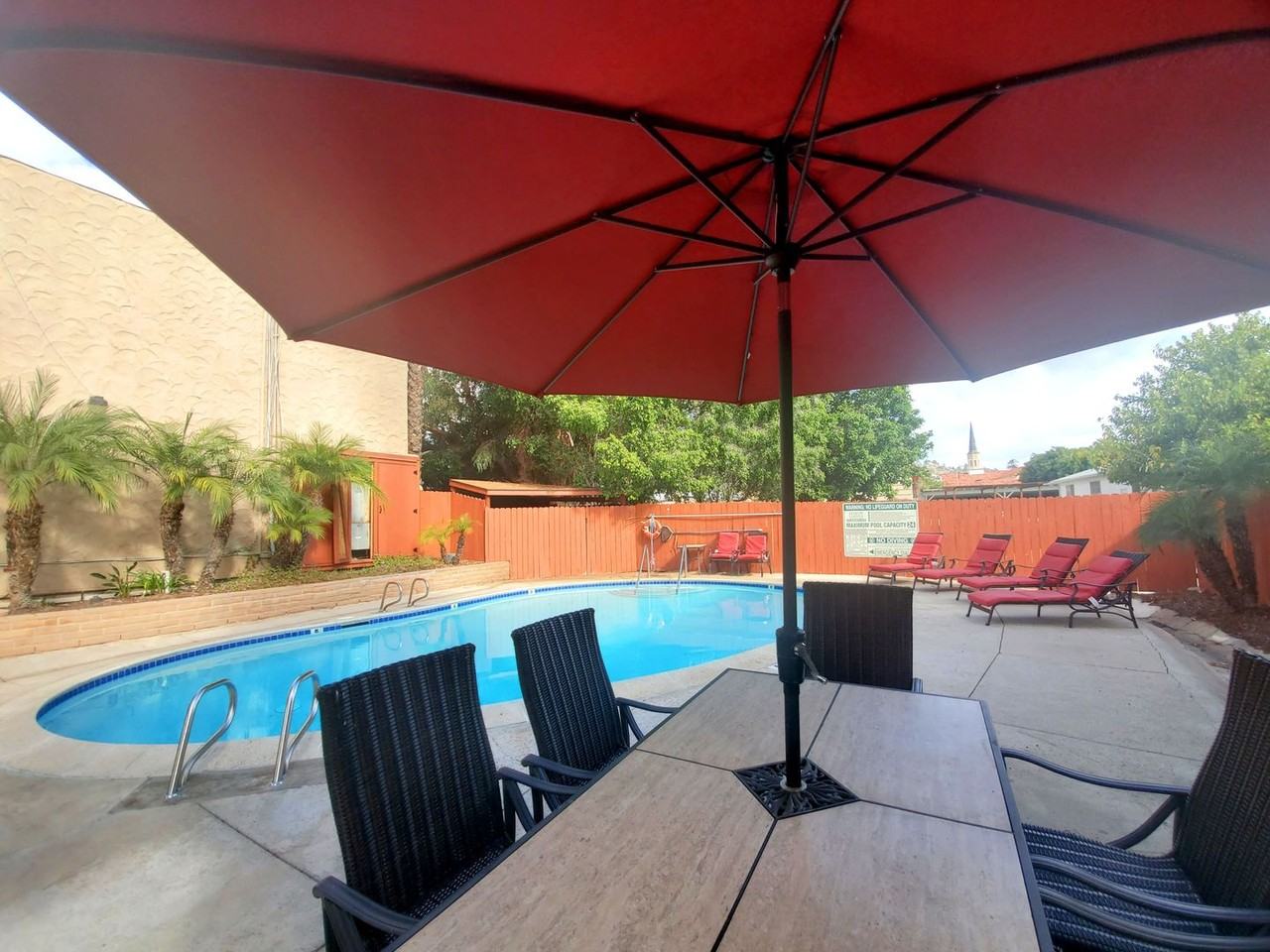 Lemon Gardens - Photo 4 of 28