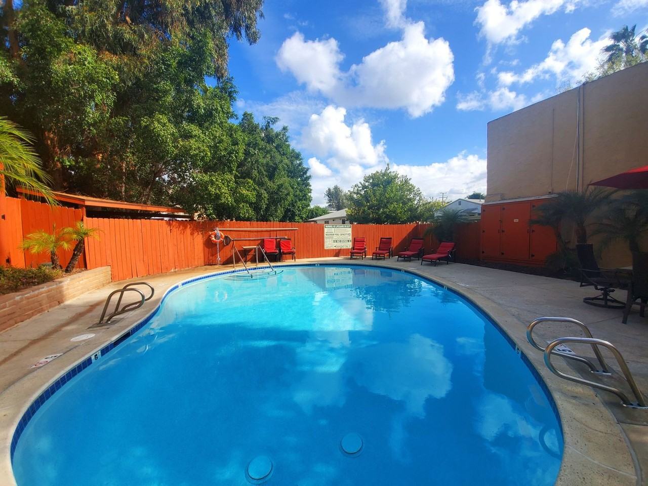 Lemon Gardens - Photo 5 of 28