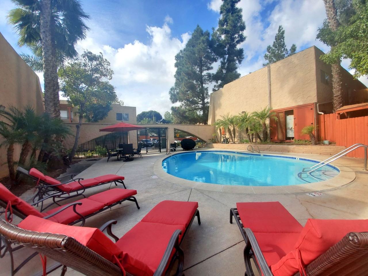 Lemon Gardens - Photo 6 of 28