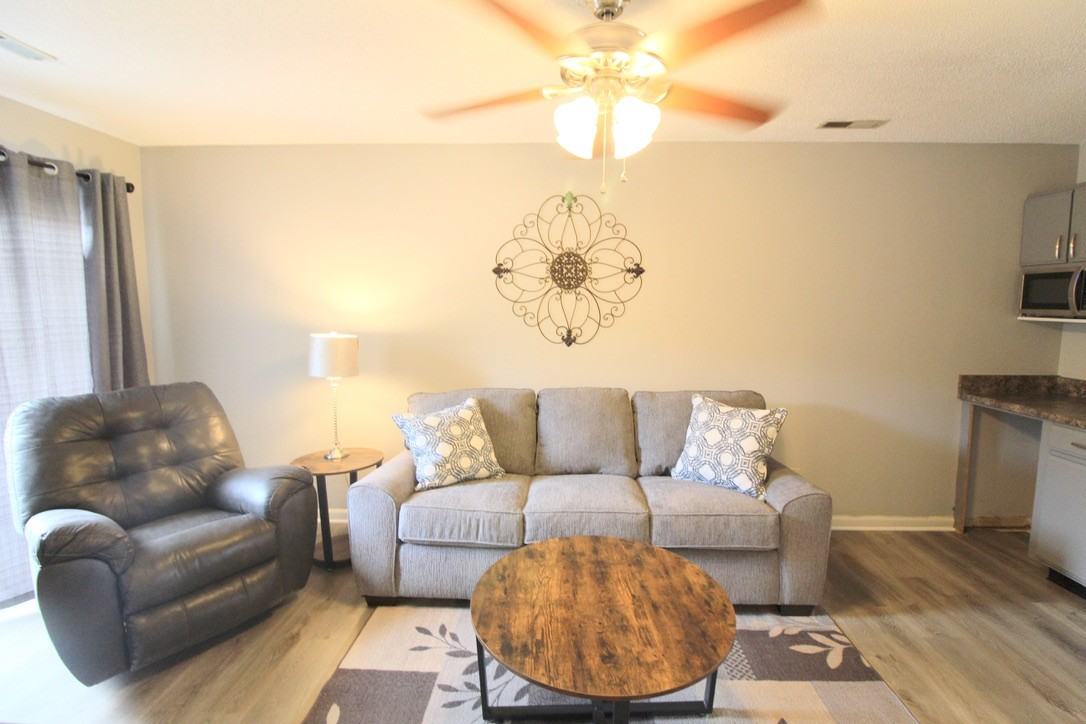 1302 Bradley Dr - Photo 7 of 50