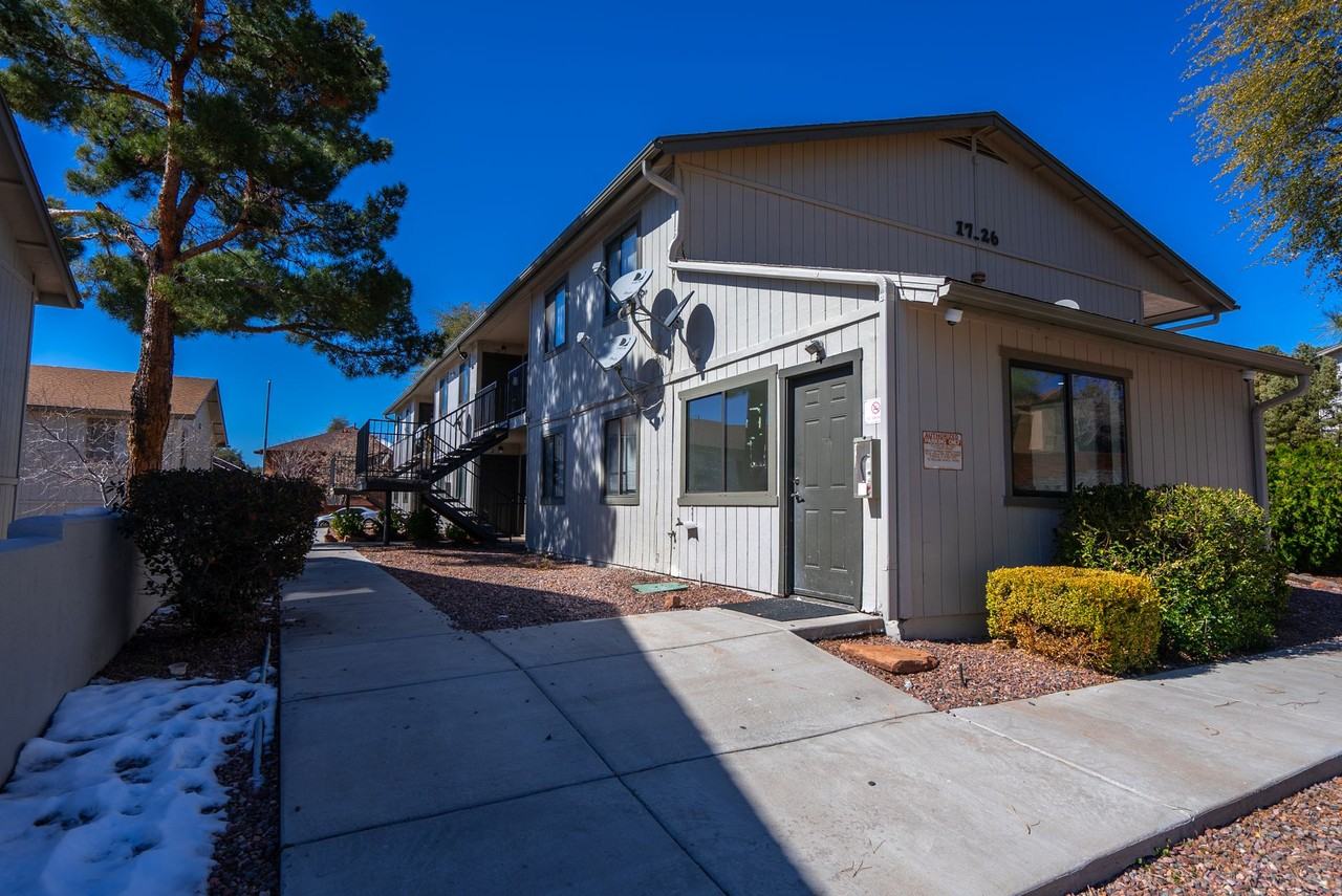 West Frontier - Photo 5 of 50