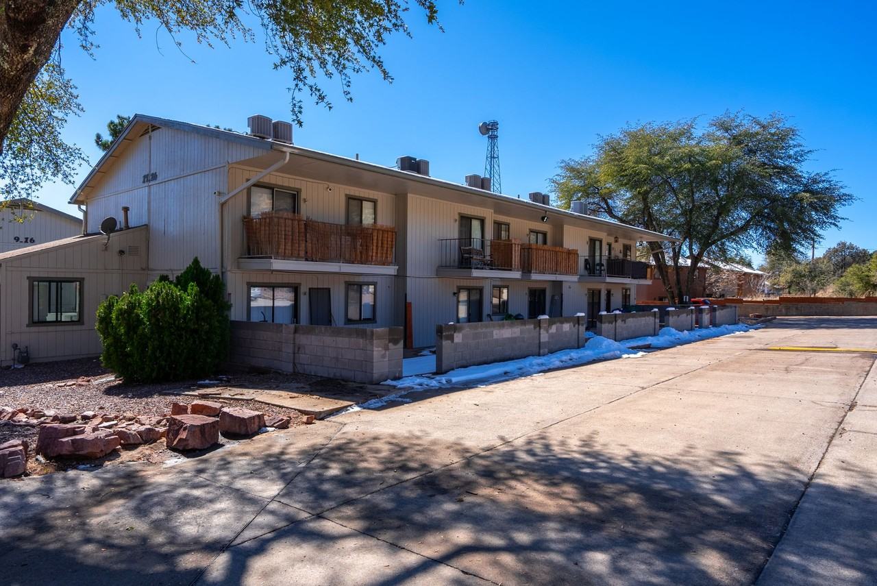 West Frontier - Photo 6 of 50