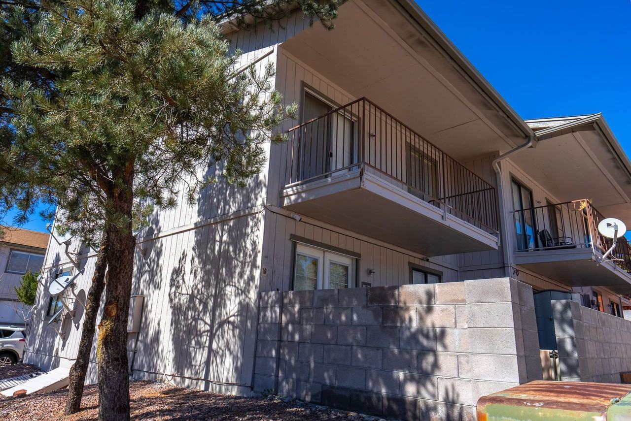 West Frontier - Photo 7 of 50