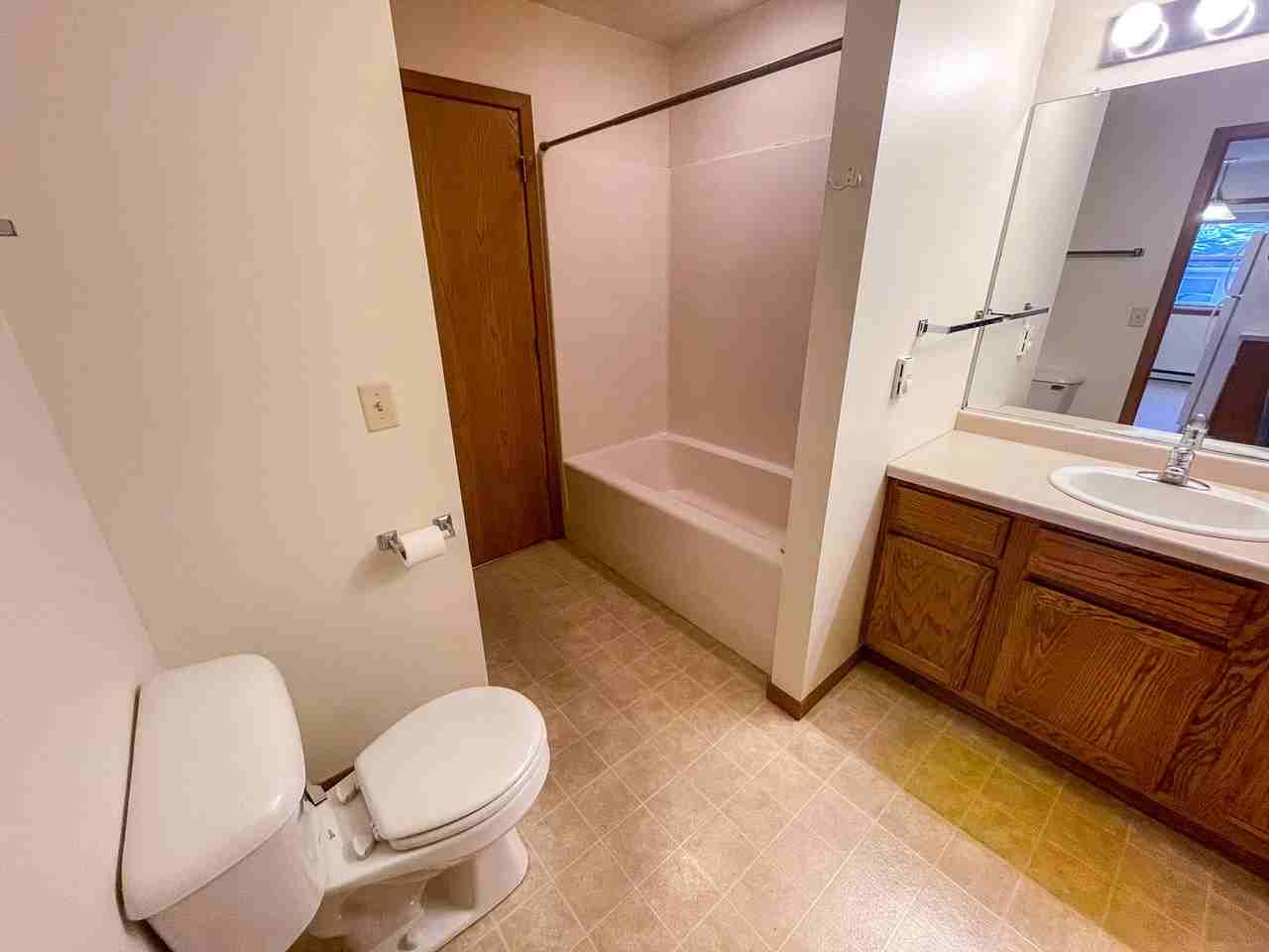 Menomonie 4 Plex - Bldg. 02 - Photo 7 of 13