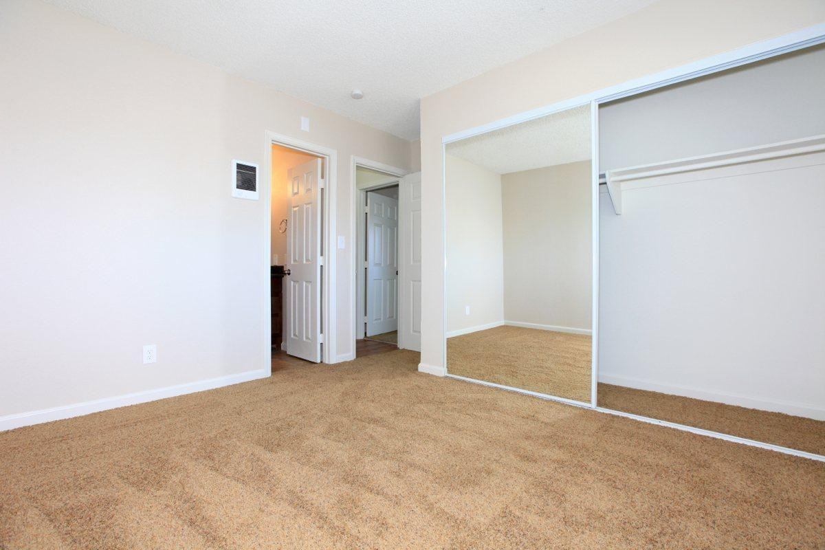 Mapleview Apt. Homes - Photo 4 of 30