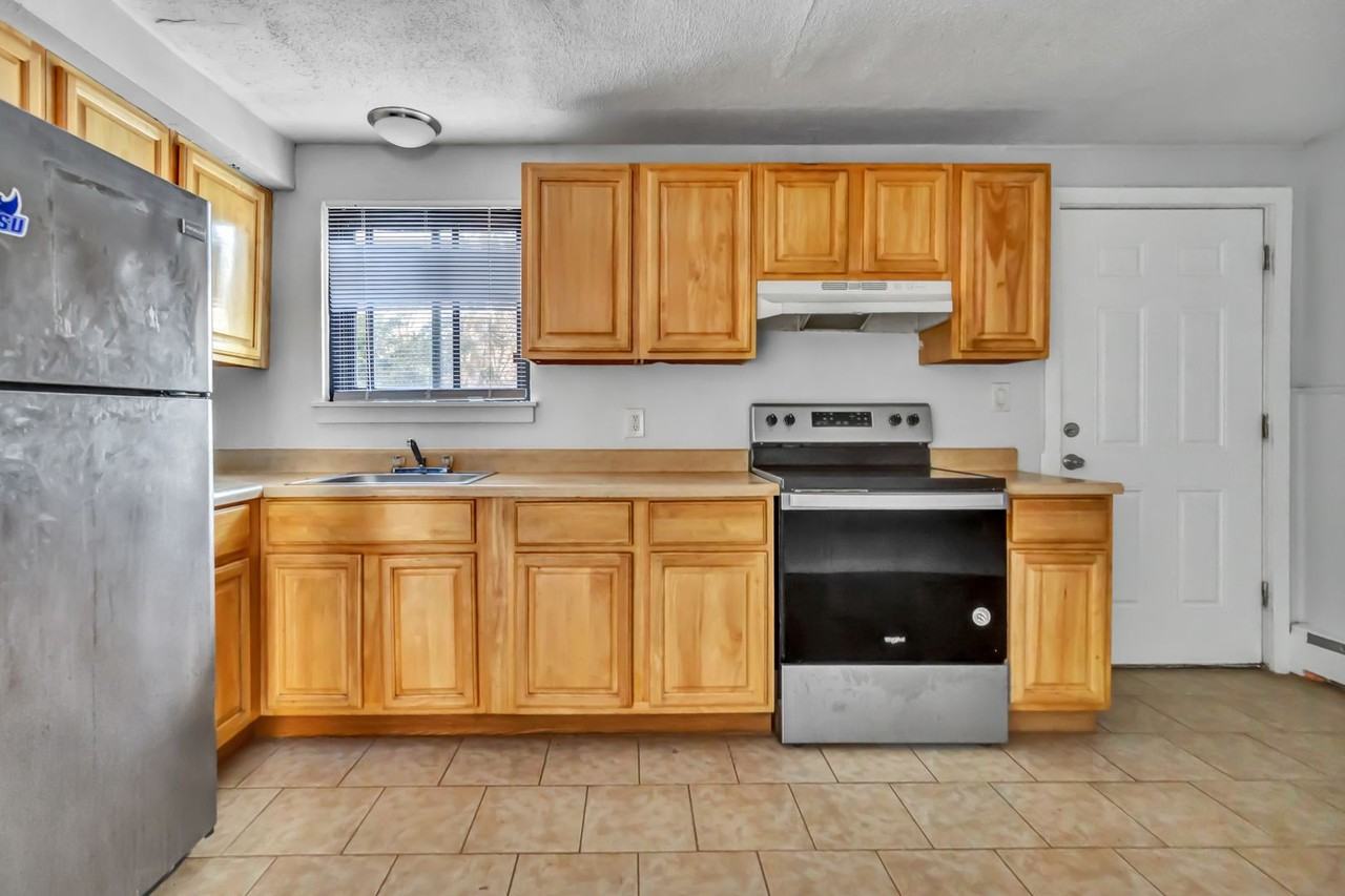 365 Orchard Street - Photo 3 of 16