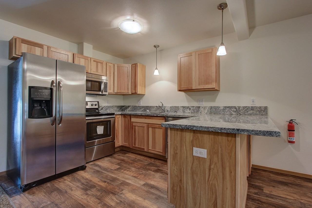 1355 N Winding Brook Lp - Photo 6 of 17