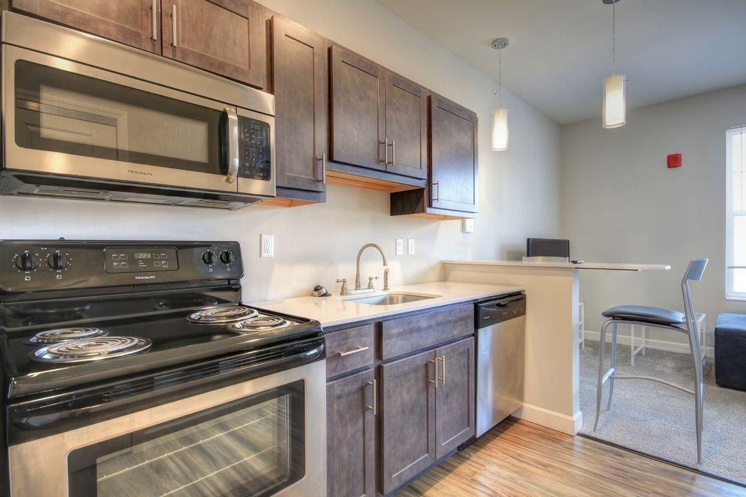 2401 - Photo 2 of 50