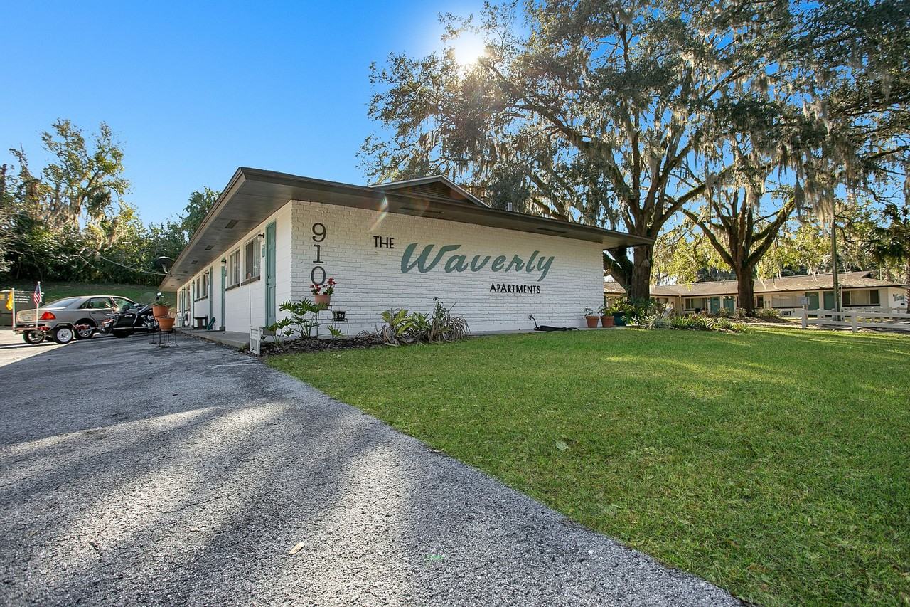 The Waverly Apartments | 1 Bedroom Apartments in Downtown Ocala - Photo 2 of 7