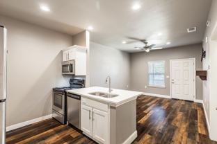 South Campus Luxury Apt. - Photo 1 of 1