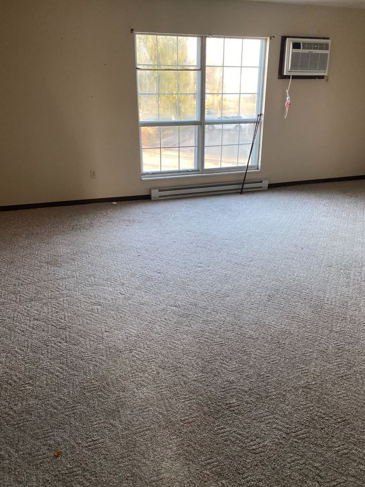 Wabash Shore Apartments - Photo 2 of 8