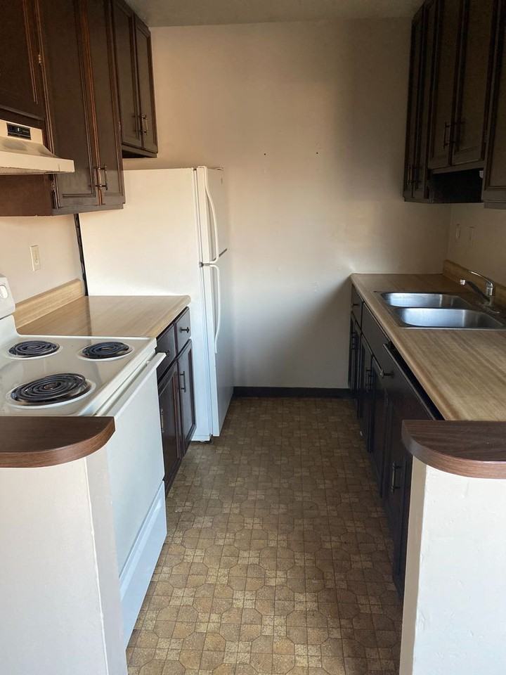 Wabash Shore Apartments - Photo 4 of 8