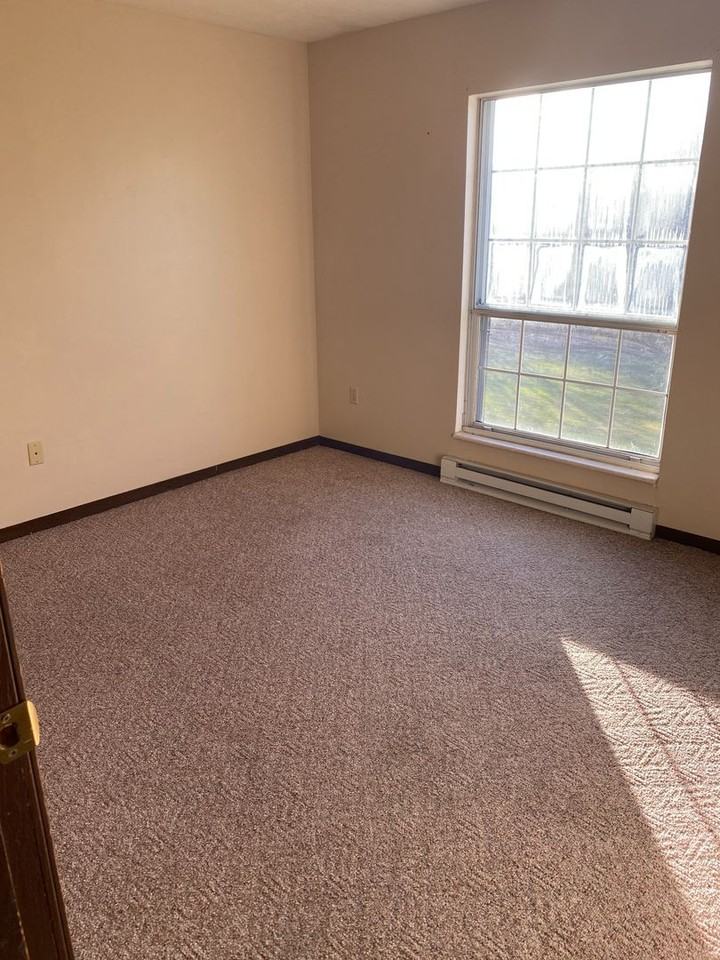 Wabash Shore Apartments - Photo 5 of 8