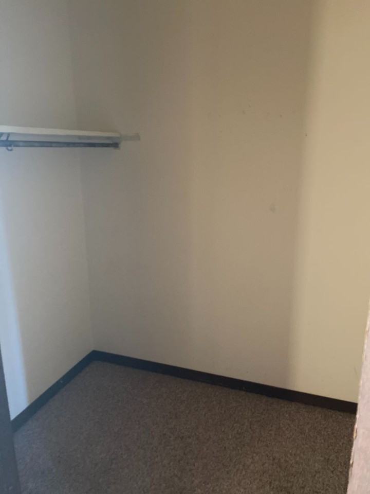 Wabash Shore Apartments - Photo 6 of 8