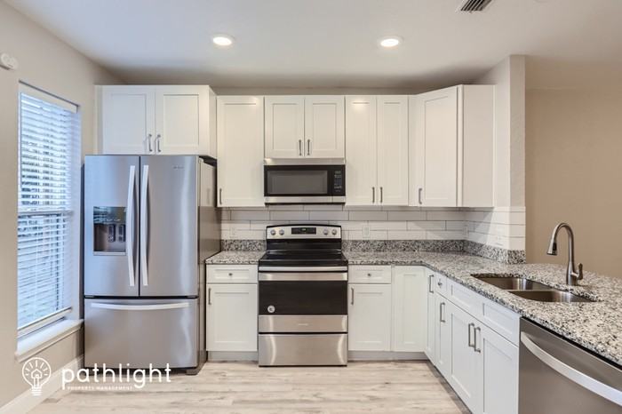 445 E Martin Luther King Jr Dr - Photo 2 of 19