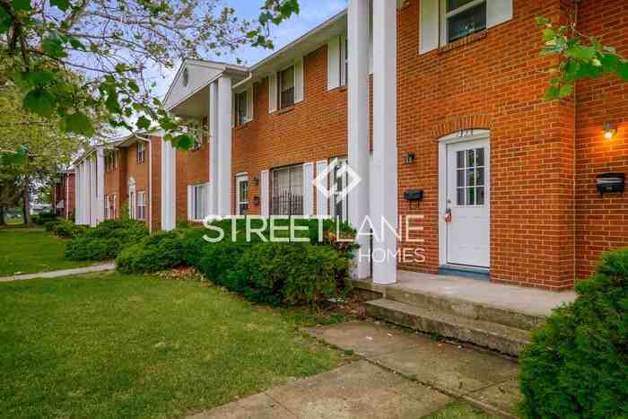 1335 Barnett Rd - Photo 2 of 14