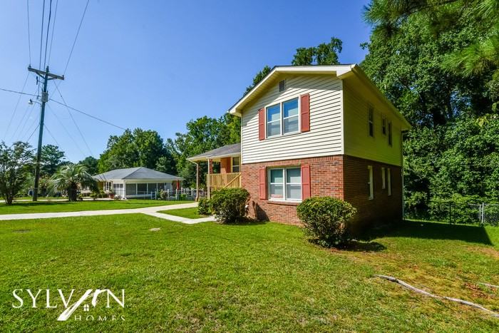 204 S Highland Forest Dr - Photo 3 of 16