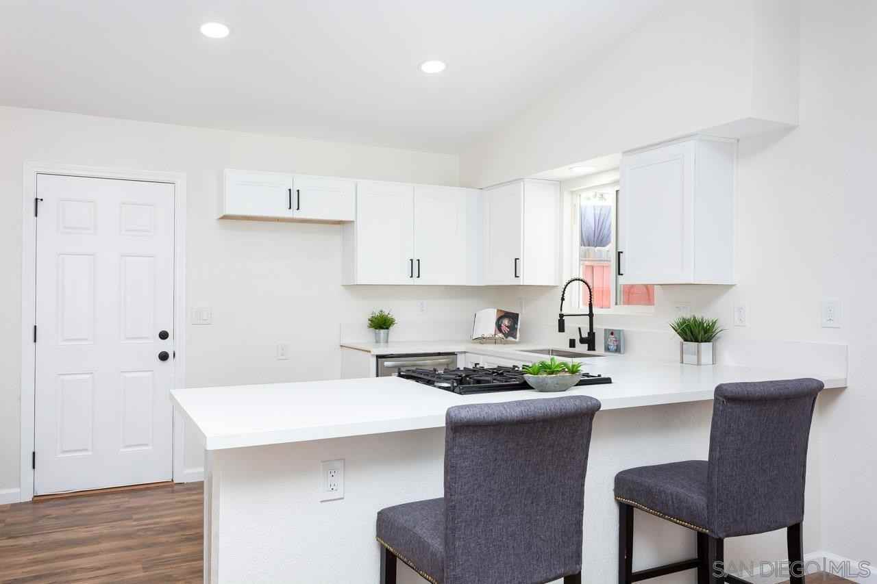 534 Jeffree St #1 - Photo 7 of 25