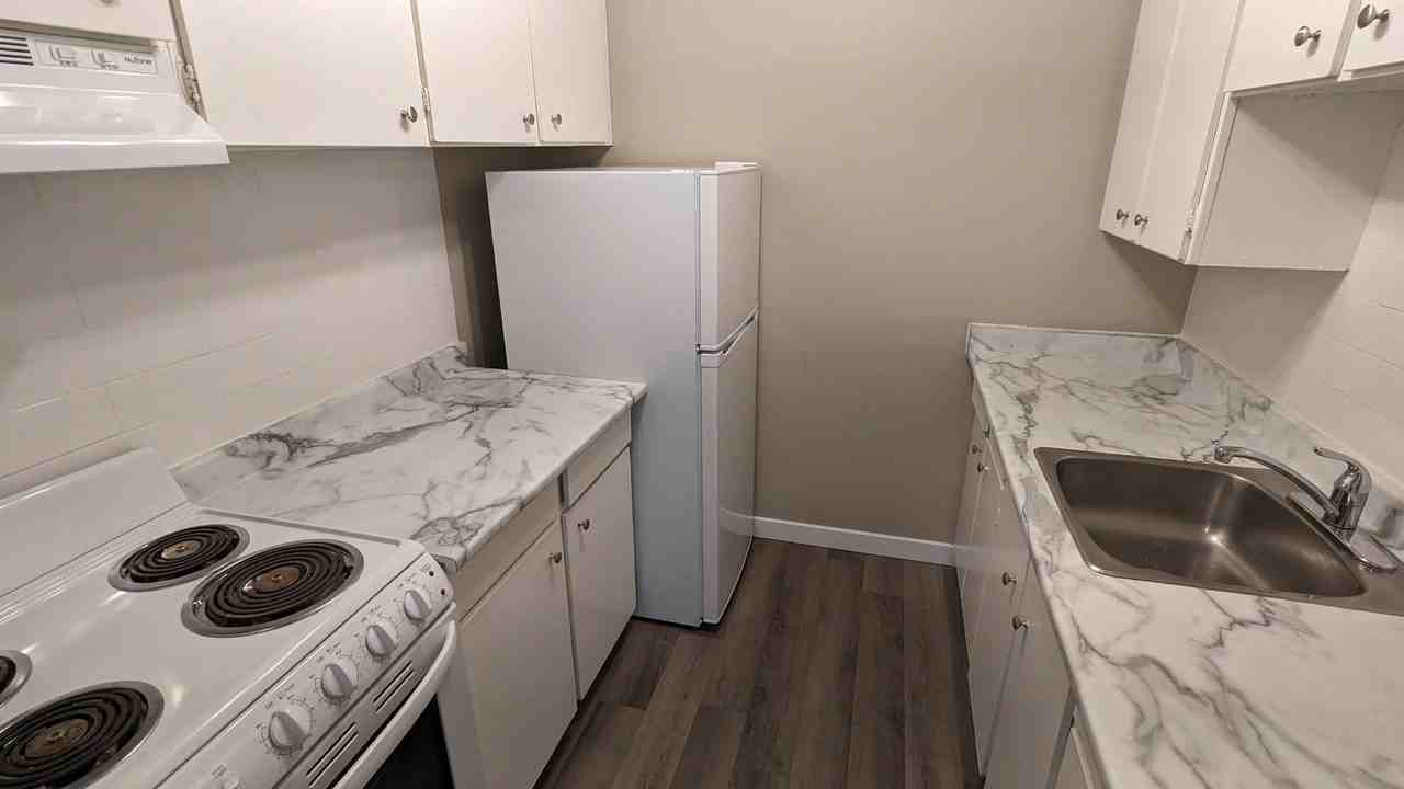 Mainstreet Estates Apartments 10736 150 St, Surrey, BC V3R 4C5 Zumper