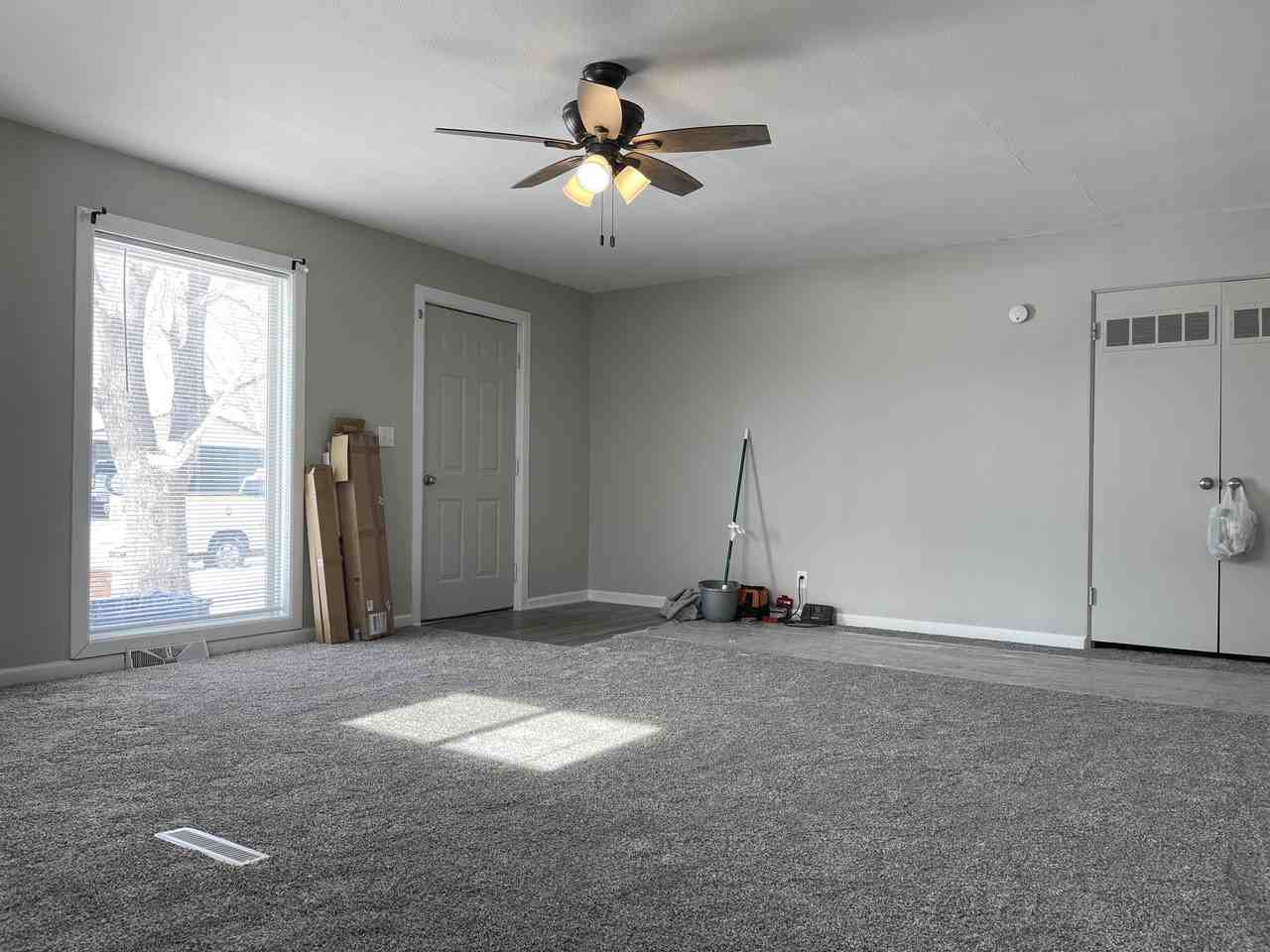 600 Sara St #1 - Photo 2 of 14