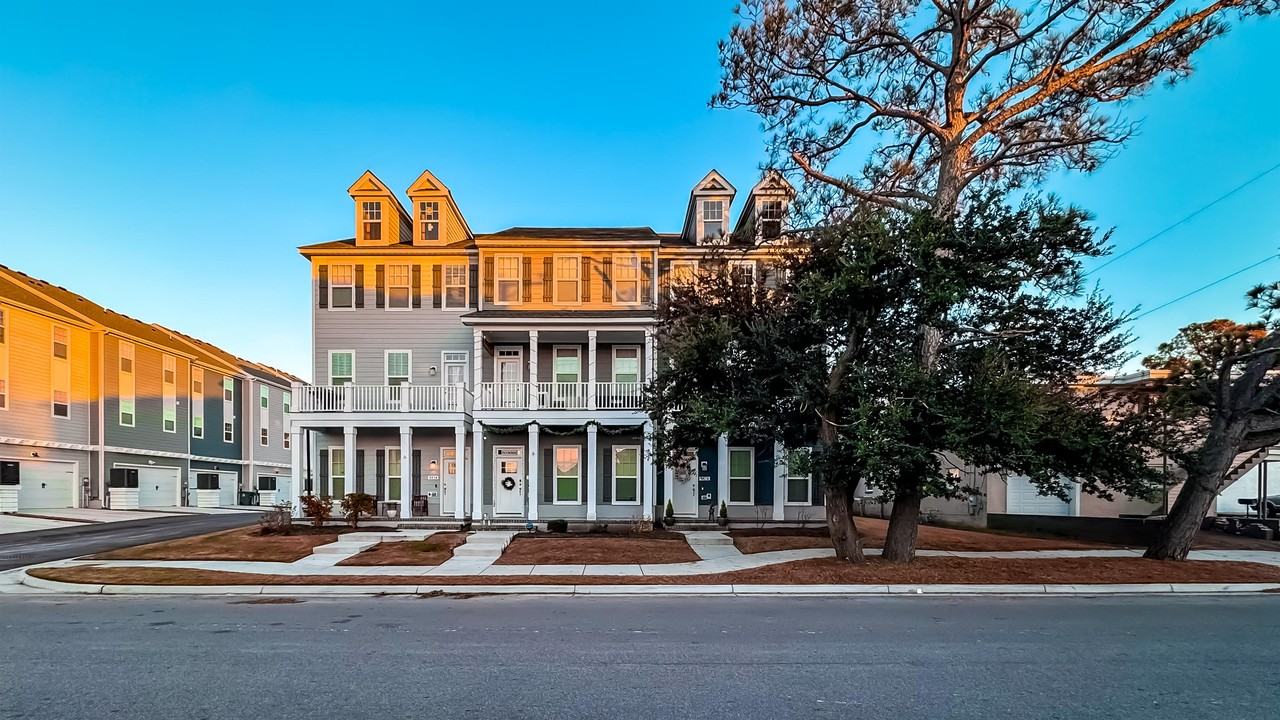 9570 20th Bay St #1 - Photo 6 of 50