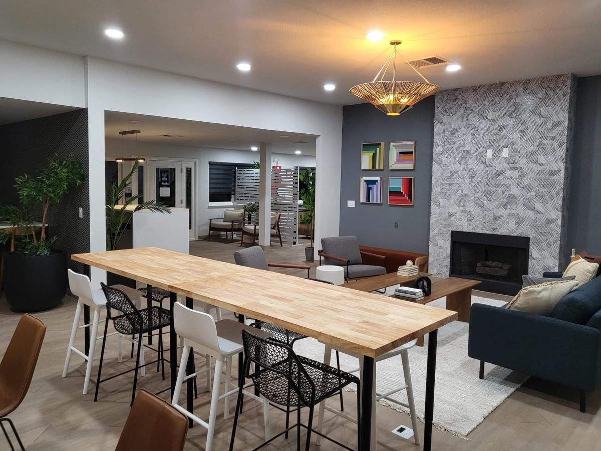 1401 Lakewood Ave - Photo 6 of 15